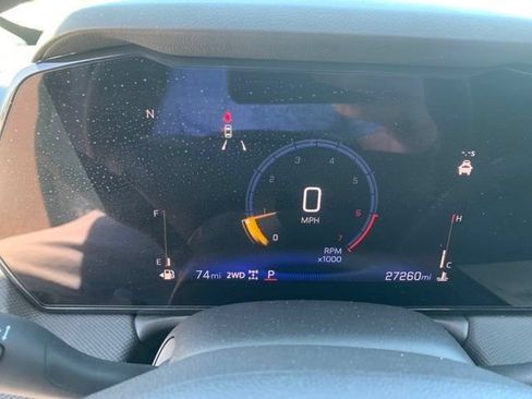 Used 2025 Chevrolet TrailBlazer LT AWD/4WD image 17