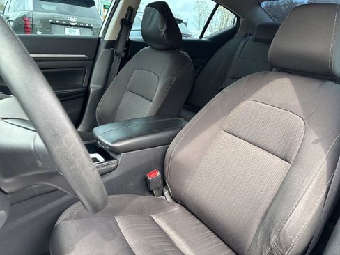 Used 2023 Nissan Altima 2.5 SV image 11