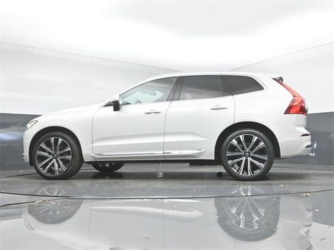 Used 2023 Volvo XC60 B5 Ultimate w/ Climate Package image 42