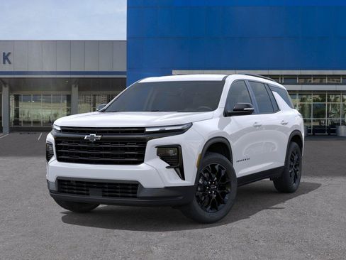 New 2026 Chevrolet Traverse LT w/ Midnight/Sport Edition FWD image 6