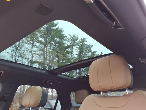 Used 2023 Land Rover Range Rover Sport SE Dynamic image 13