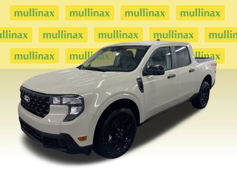 New 2025 Ford Maverick XLT w/ XLT Luxury Package image 13