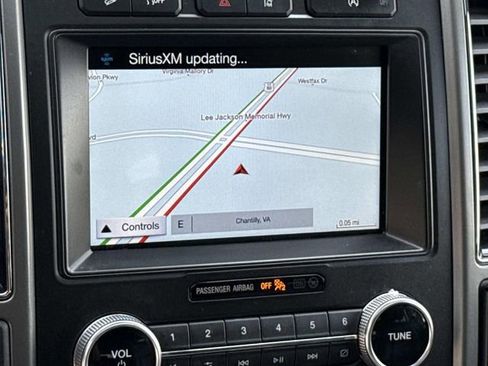 Used 2018 Ford Expedition Max XLT w/ Equipment Group 202A AWD/4WD image 20