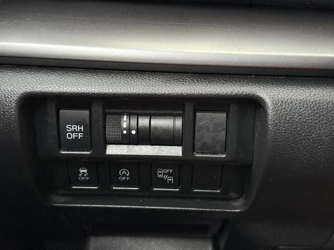 Used 2021 Subaru Crosstrek 2.5i Limited image 30