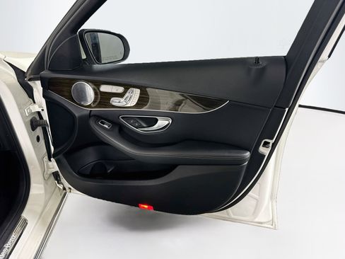 Used 2020 Mercedes-Benz C 300 Sedan image 32