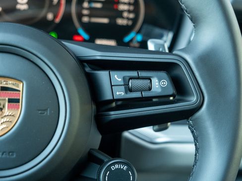 New 2026 Porsche Cayenne image 29