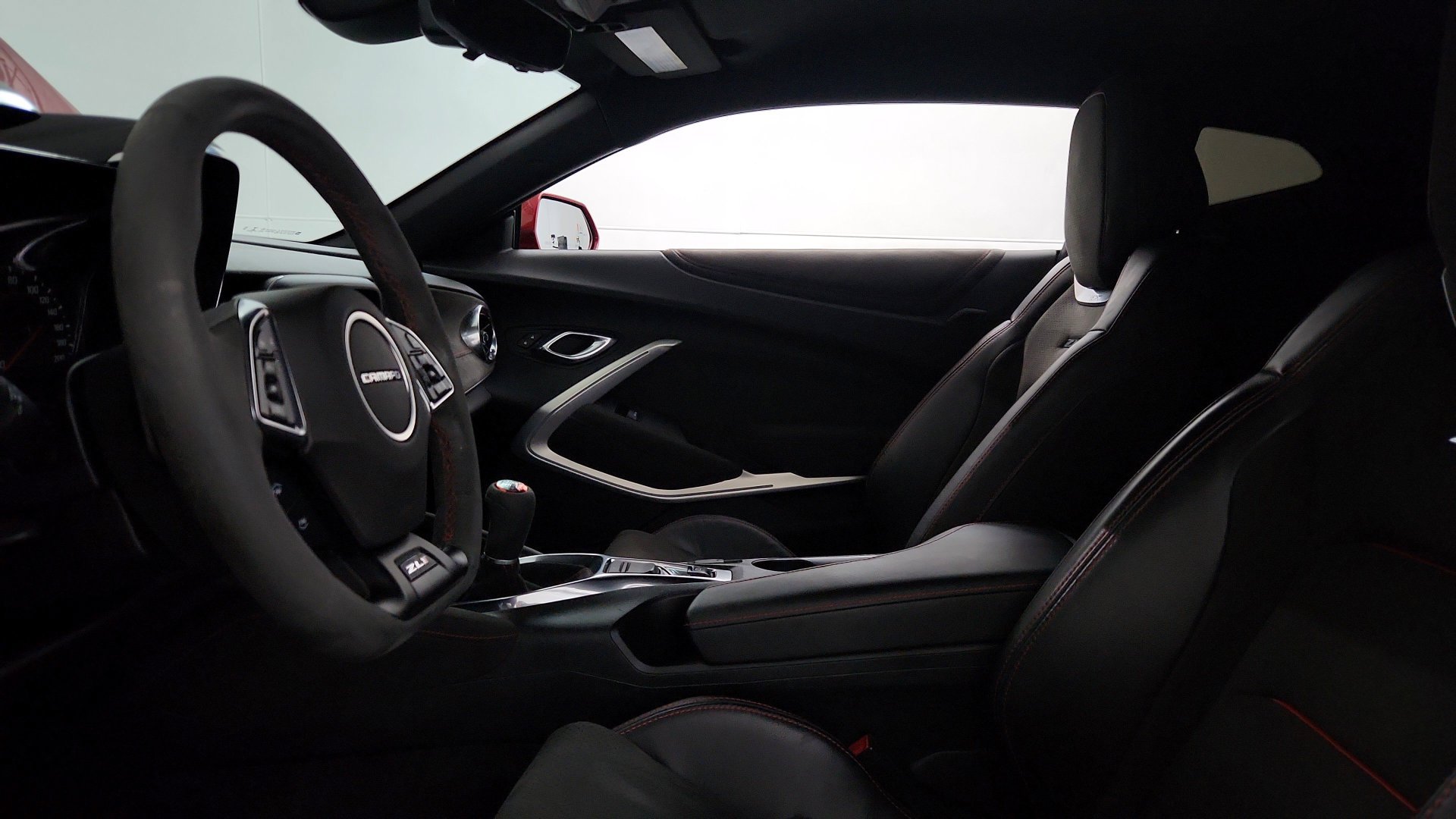 Used 2021 Chevrolet Camaro ZL1 RWD image 17