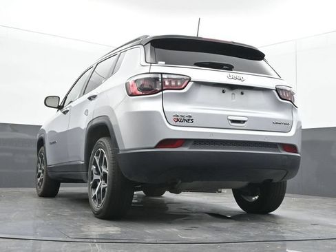Used 2025 Jeep Compass Limited AWD/4WD image 52