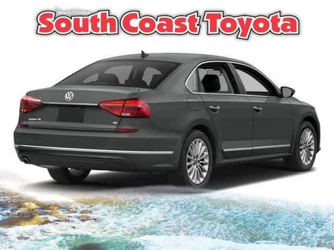 Used 2017 Volkswagen Passat 1.8T SE image 2