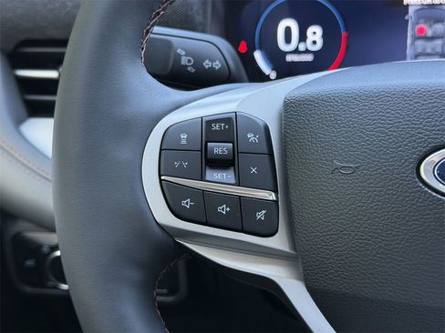 New 2025 Ford Explorer Active image 36