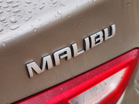 Used 2024 Chevrolet Malibu LT image 13