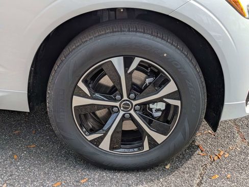 New 2026 Volvo XC60 B5 Core image 12