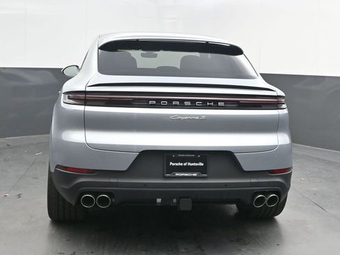Used 2026 Porsche Cayenne S AWD/4WD image 6