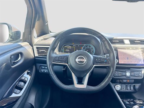 Used 2023 Nissan Leaf SV Plus image 24