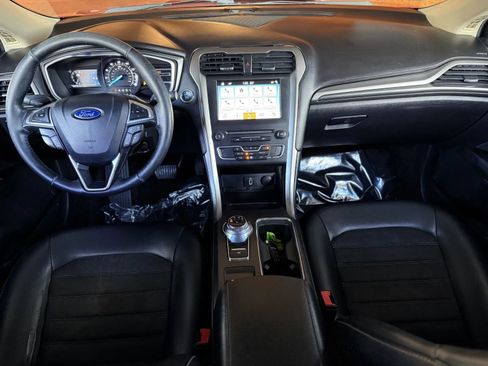 Used 2017 Ford Fusion SE w/ Equipment Group 201A image 22