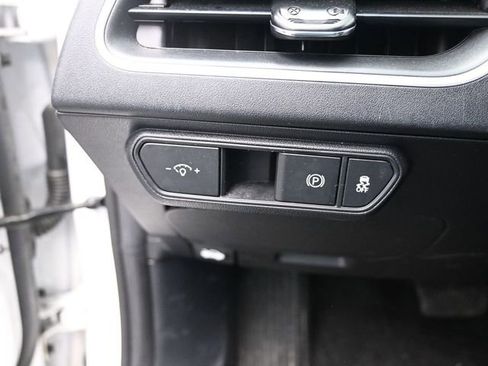 Used 2025 Kia K4 LXS image 18