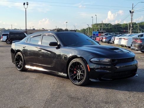 Used 2019 Dodge Charger Scat Pack w/ Daytona Edition Group RWD image 2