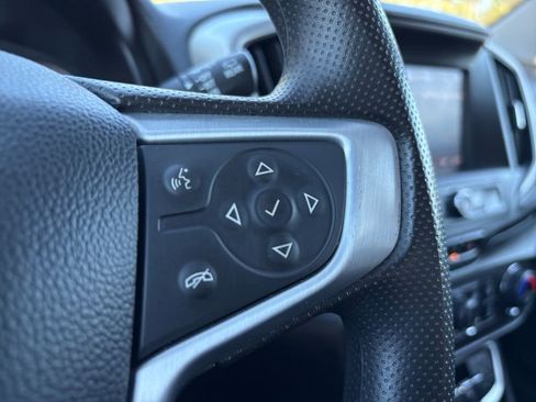 Used 2022 GMC Terrain SLE w/ Driver Convenience Package image 17