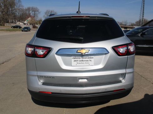 Used 2017 Chevrolet Traverse LT FWD image 5