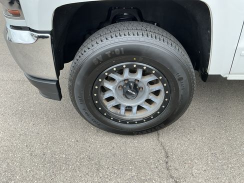 Used 2017 Chevrolet Silverado 1500 LT w/ All Star Edition RWD image 18