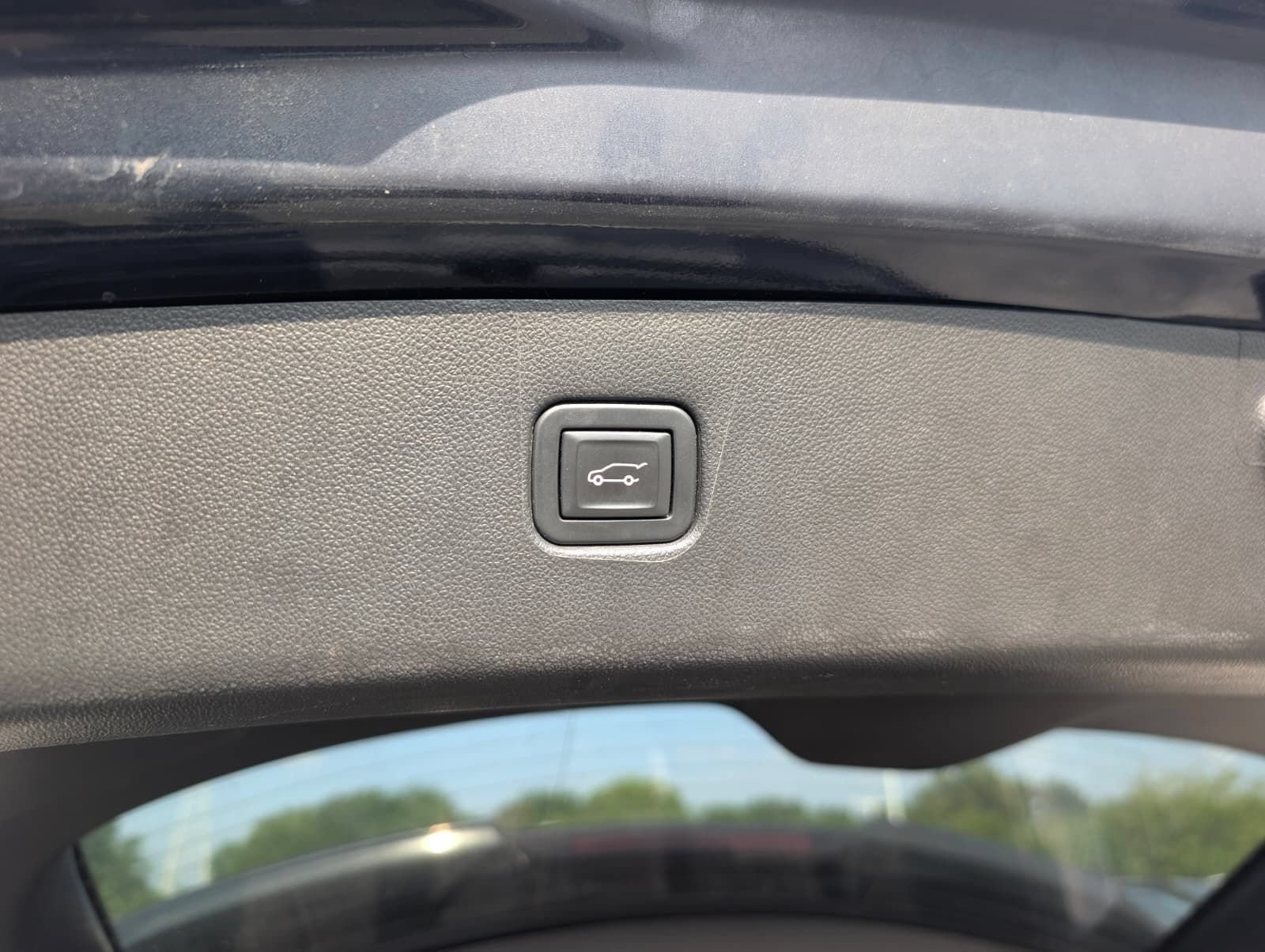 Used 2020 Chevrolet Blazer LT FWD image 44