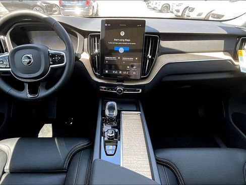 New 2026 Volvo XC60 B5 Ultra w/ Protection Package Premier image 9