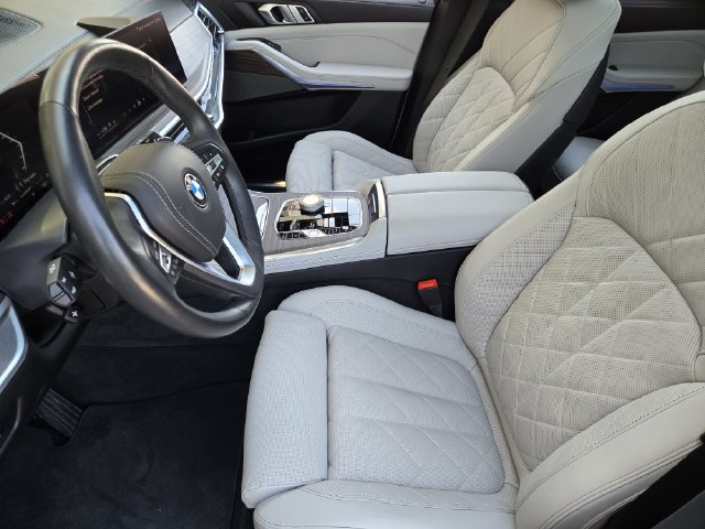 Used 2025 BMW X5 xDrive40i w/ Executive Package AWD/4WD image 9