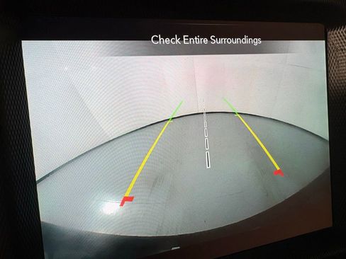 Used 2022 Jeep Wrangler Unlimited Sahara image 31