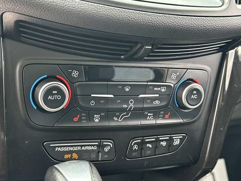Used 2018 Ford Escape Titanium w/ Ford Safe & Smart Package AWD/4WD image 34