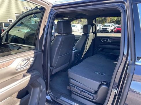 Used 2024 Chevrolet Suburban LT image 26