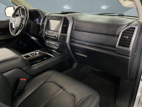 Used 2020 Ford Expedition Platinum image 25