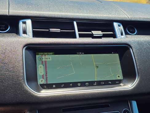 Used 2017 Land Rover Range Rover Sport HSE AWD/4WD image 37