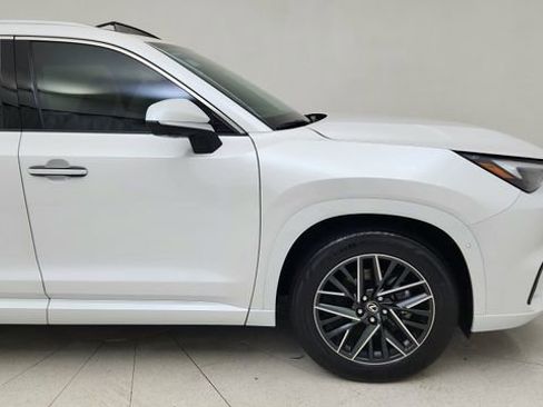 Used 2025 Lexus TX 350 AWD w/ Technology Package image 7