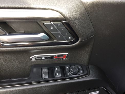 Used 2024 GMC Sierra 1500 AT4 w/ Technology Package image 14