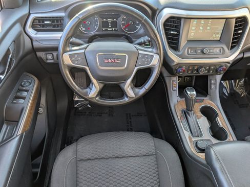Used 2019 GMC Acadia SLE image 9