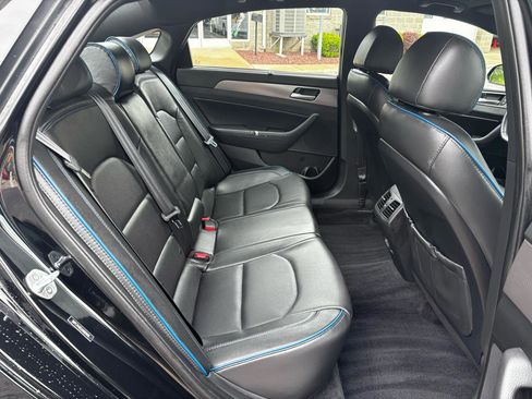 Used 2018 Hyundai Sonata Limited w/ Cargo Package FWD image 24