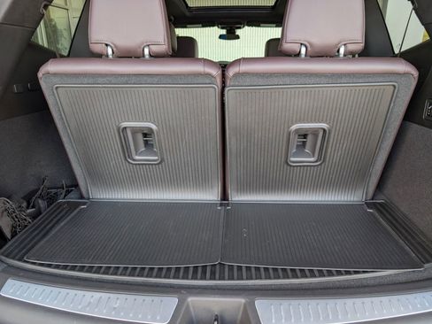 Used 2023 Cadillac XT6 Premium Luxury image 29