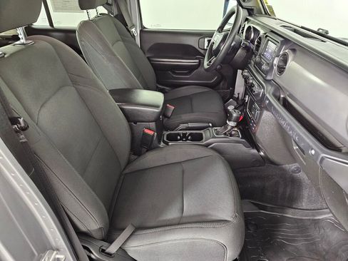 Used 2021 Jeep Wrangler Unlimited Sport image 40