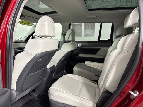 Used 2024 Hyundai Santa Fe Calligraphy AWD/4WD image 25