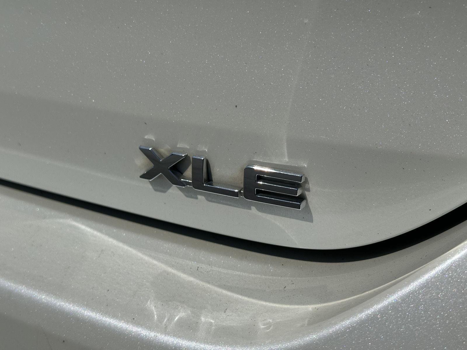 Used 2020 Toyota Highlander XLE AWD/4WD image 55