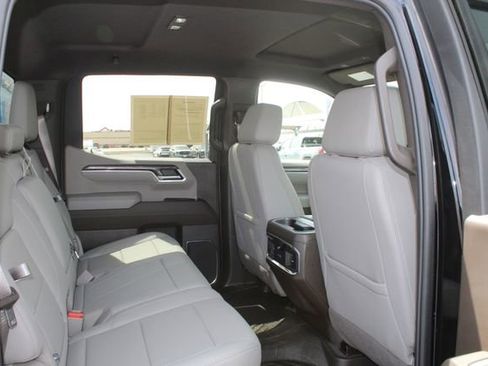Used 2024 Chevrolet Silverado 1500 LTZ w/ Z71 Off-Road Package AWD/4WD image 19