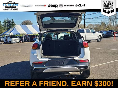 Used 2021 Buick Encore GX Essence w/ Experience Buick Package image 7