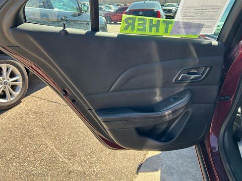 Used 2015 Chevrolet Malibu LT image 13