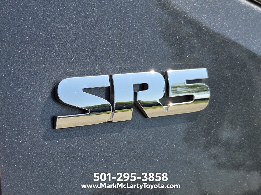 Used 2022 Toyota Tacoma SR5 AWD/4WD image 14