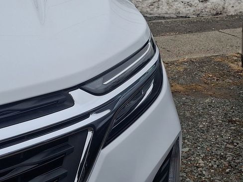 Used 2024 Chevrolet Equinox LT w/ LPO, Floor Liner Package image 36