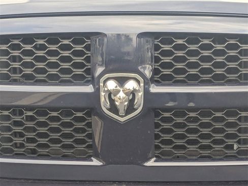 Used 2013 RAM 1500 R/T w/ Comfort Group image 19