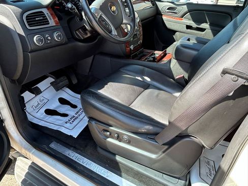 Used 2012 Chevrolet Suburban LTZ AWD/4WD image 10