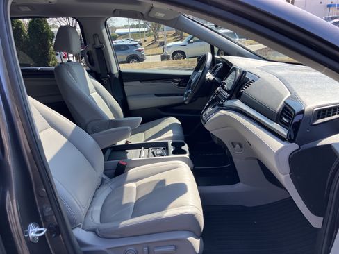 Certified 2023 Honda Odyssey Touring image 38