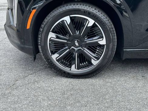 New 2026 Cadillac Escalade IQL Sport 2 AWD/4WD image 9