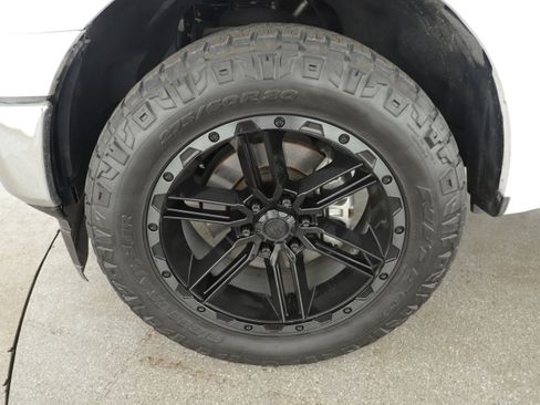 Used 2020 Ford F150 XLT image 6